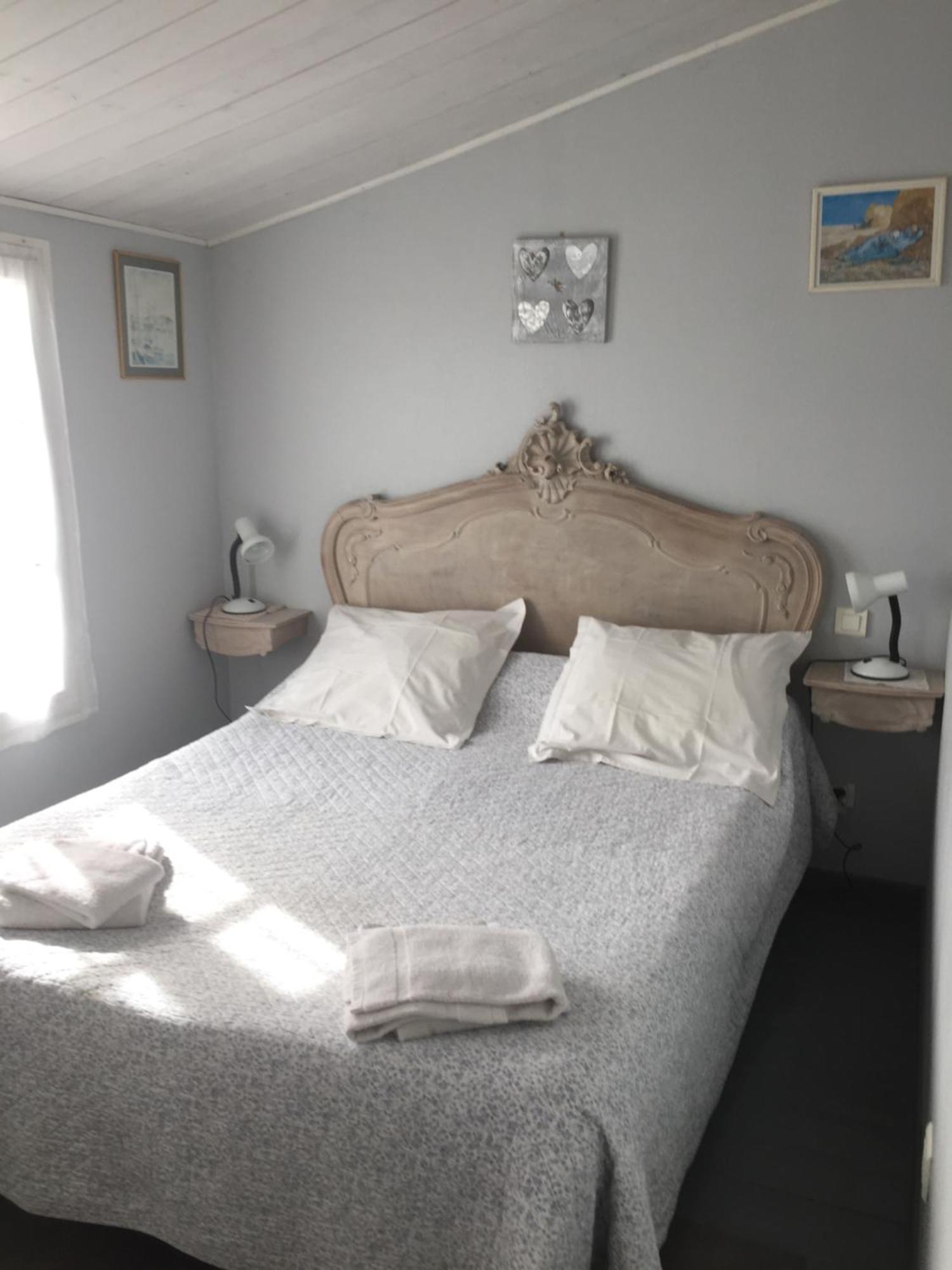 La Berrichonne Hotel Ars-en-Re Bagian luar foto
